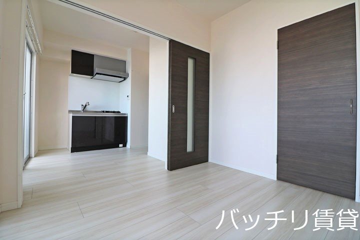 居室・リビング　画像は別号室タイプの為、現状を優先いたします