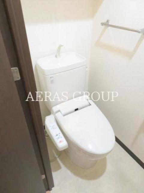 トイレ　温水洗浄便座