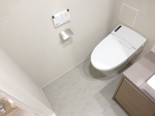 トイレ　トイレ