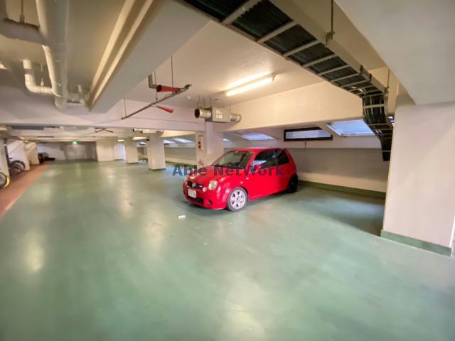 駐車場　駐車場