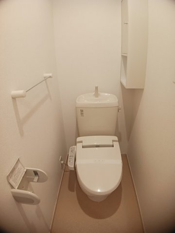 トイレ　コンパクトで使いやすいトイレです