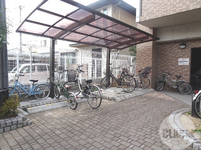 その他共有部分　屋根付き駐輪場
