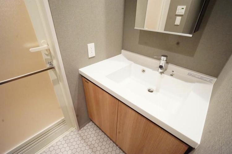 洗面設備　☆嬉しい独立洗面台☆