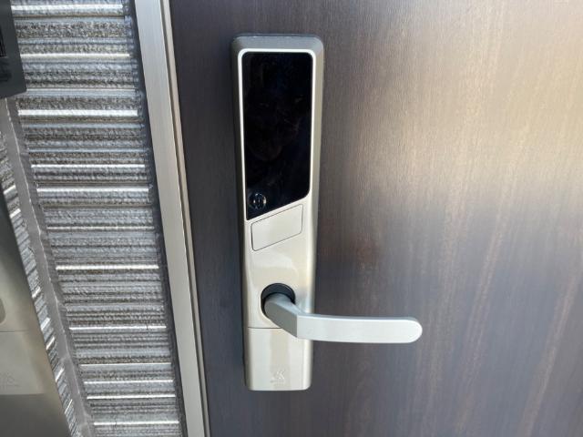 エントランス　電子キー
