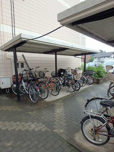 その他共有部分　★屋根付駐輪場★（空き状況・使用料等詳細はご確認下さい）