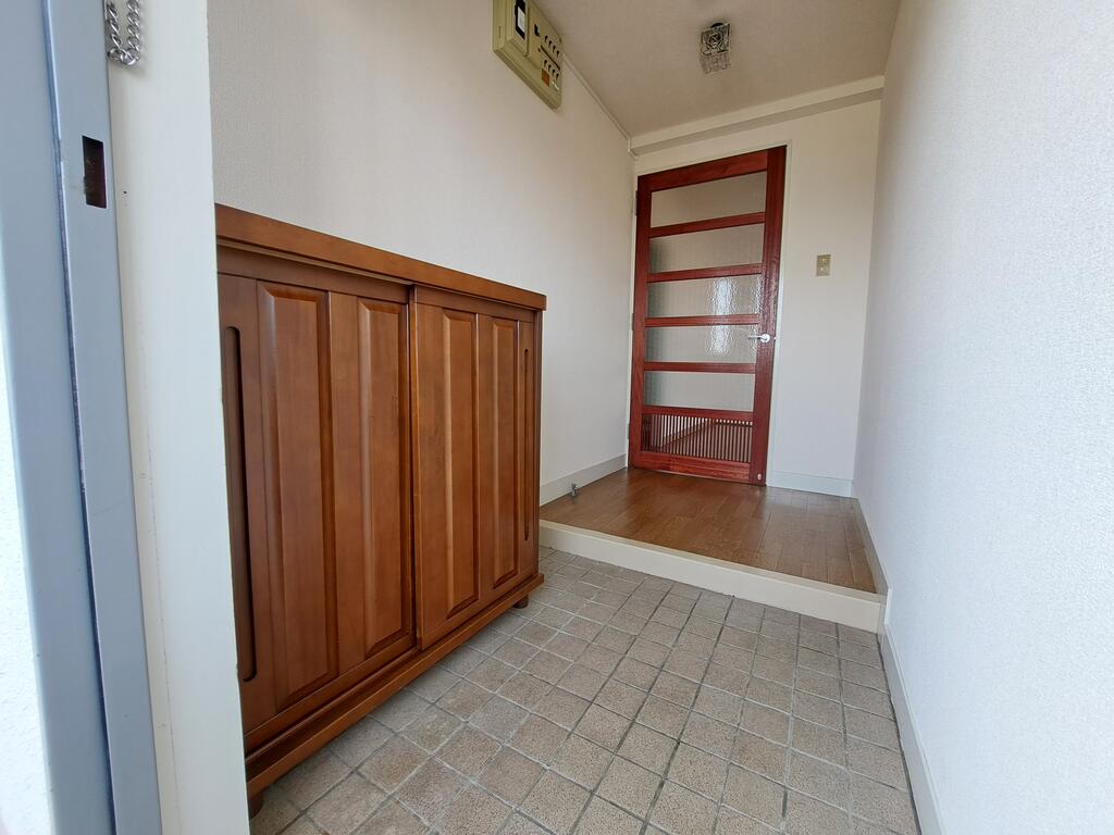 玄関　シューズボックス付き