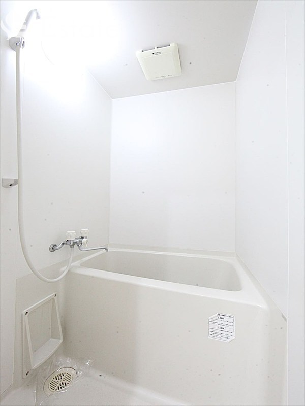 バス・シャワールーム　バスルーム