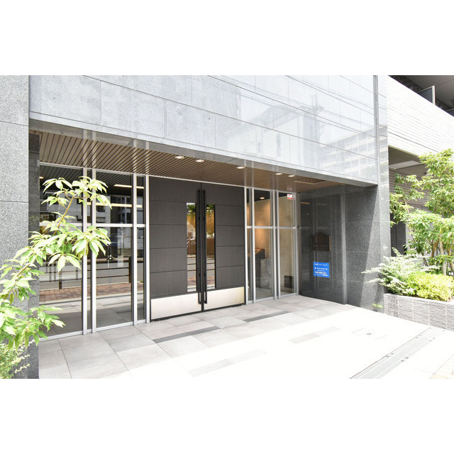 エントランス　建物の内部です