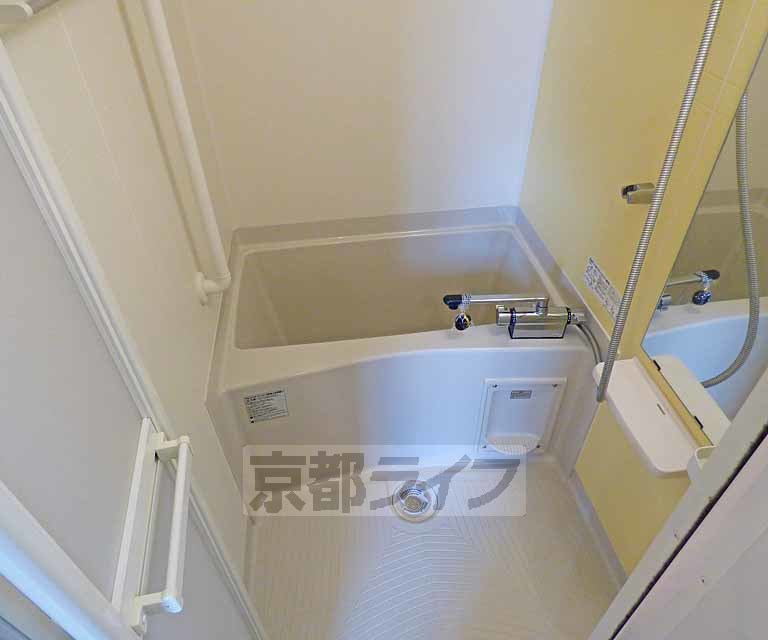 バス・シャワールーム　浴室です。