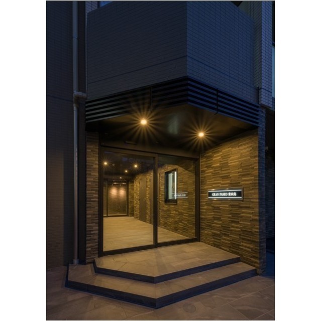 エントランス　ゆとりのあるエントランスです