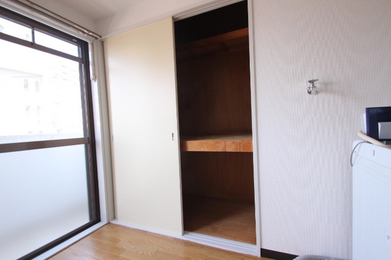収納　※別部屋の写真です
