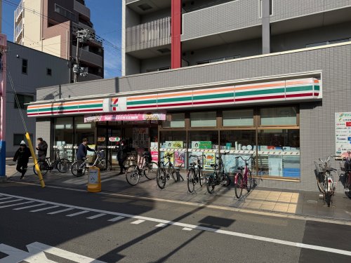 コンビニ　セブンイレブン　JR長居駅前店（コンビニ）まで122m