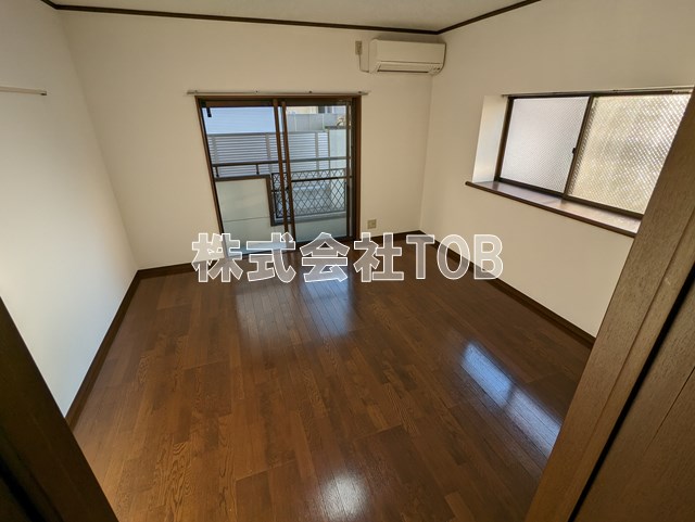 居室・リビング　洋室8帖