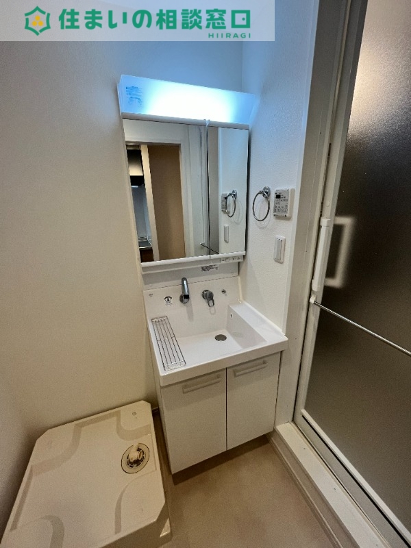 洗面設備　同型