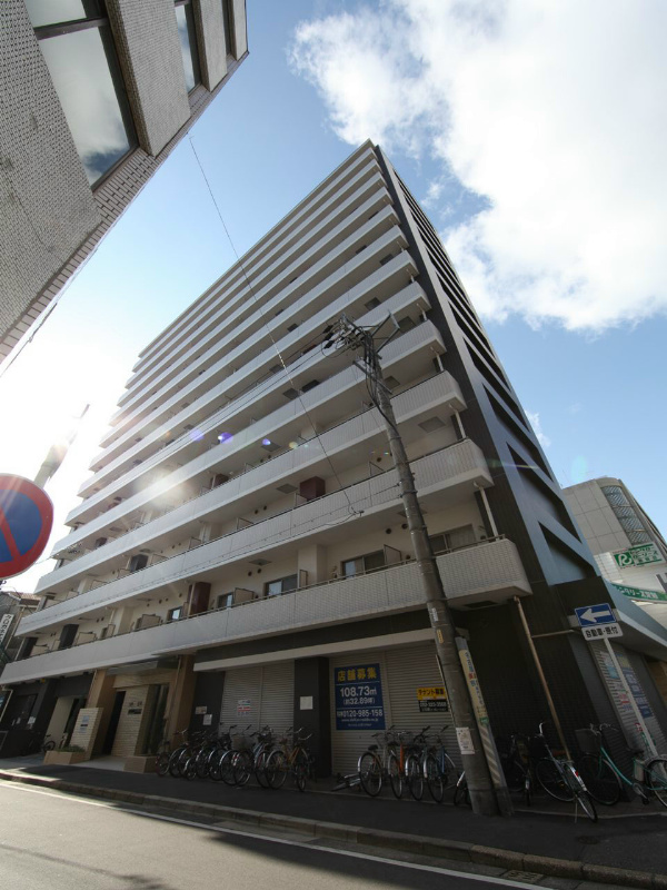 建物外観　外観　オートロック付　防犯カメラ付　宅配ＢＯＸ付