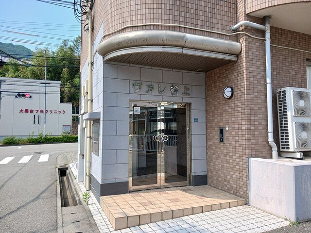 エントランス　清潔なエントランスです