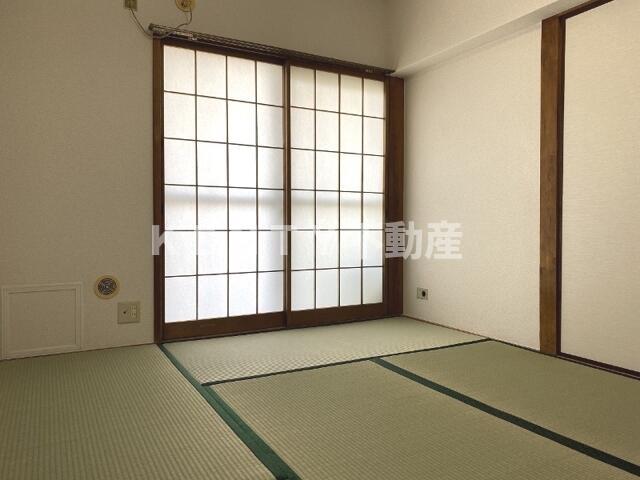 居室・リビング　い草の香りが落ち着く素敵な和室です