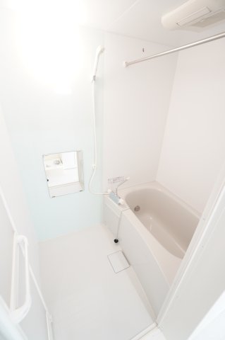 バス・シャワールーム　※同物件・同タイプの写真です。