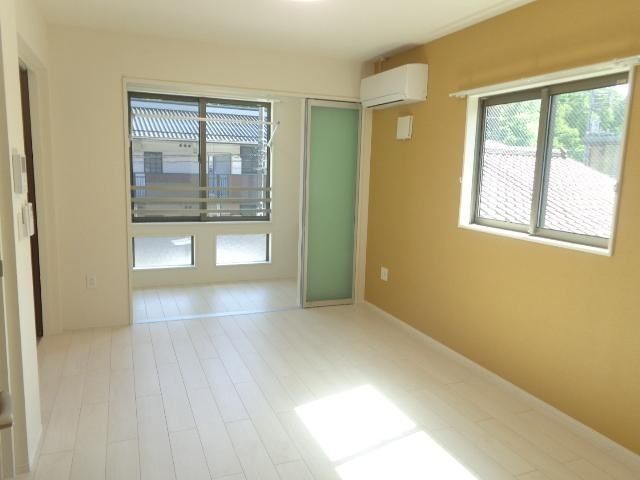 居室・リビング　※別部屋参考写真