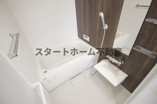 バス・シャワールーム　お風呂で日々の疲れを落としましょう