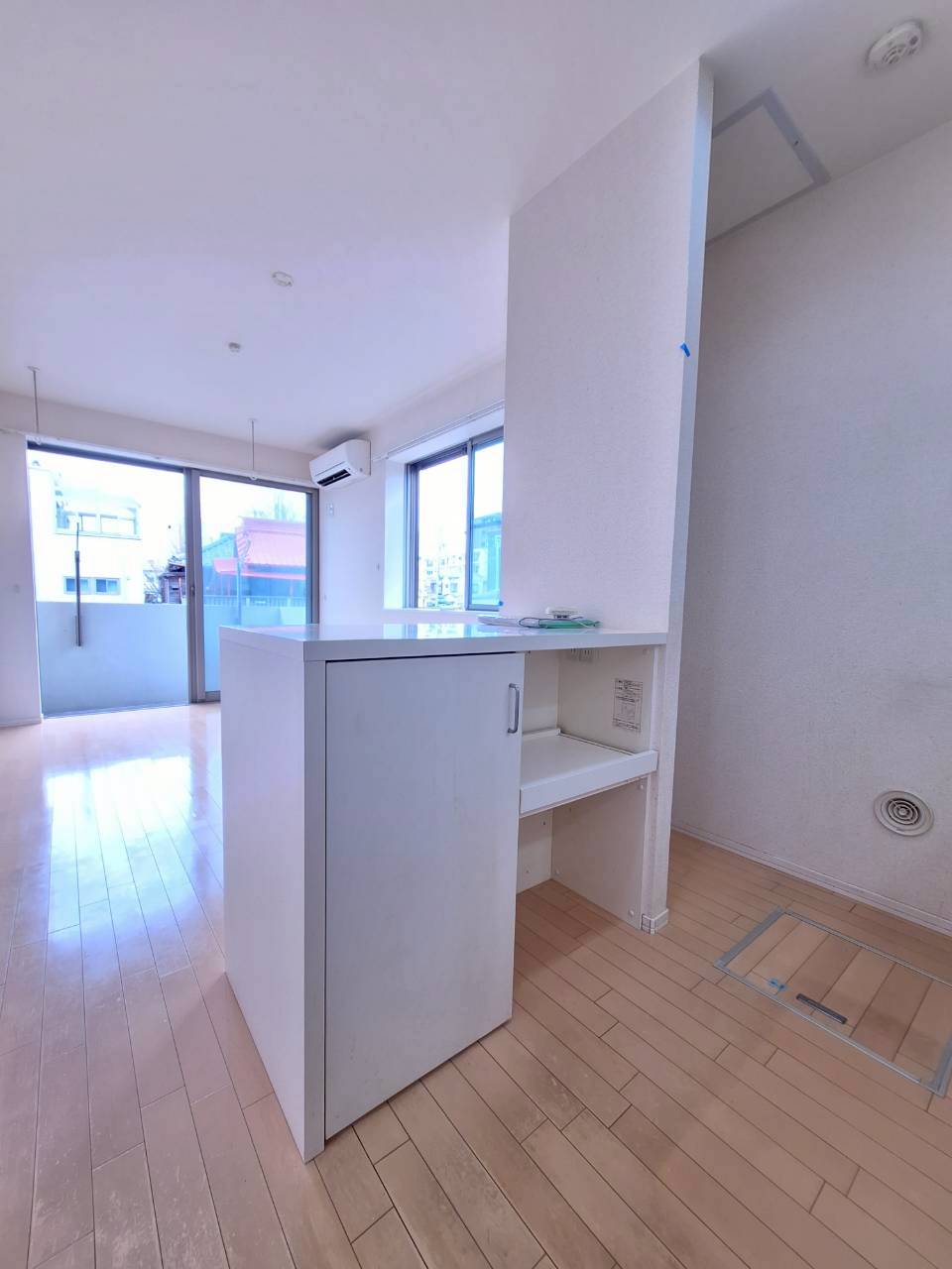 その他　★キッチン後ろの収納★