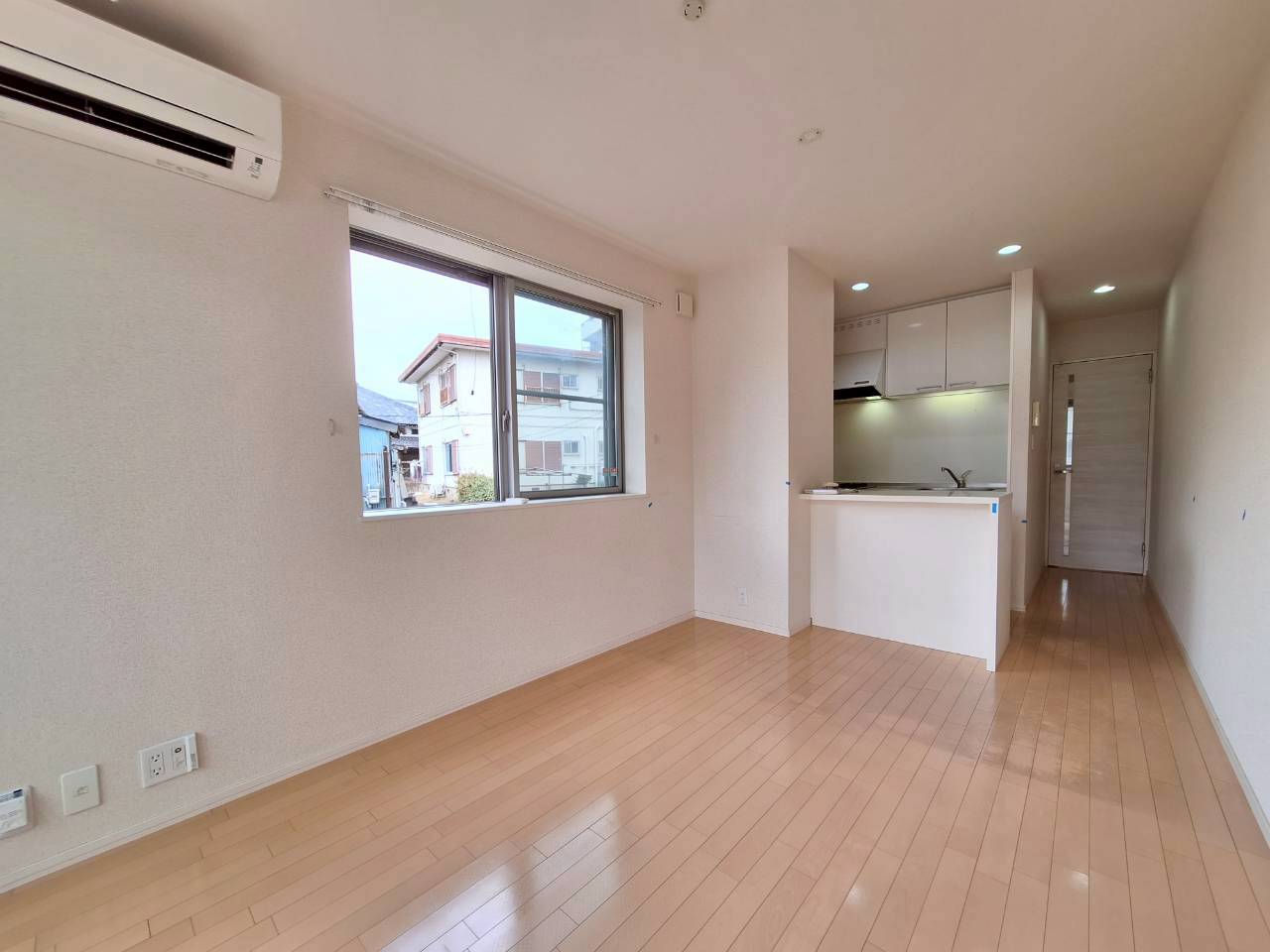 居室・リビング　★10帖のリビングダイニングキッチン★