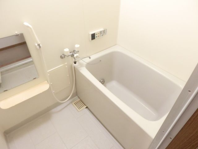 バス・シャワールーム　いつでも温ったか追焚機能付きバス