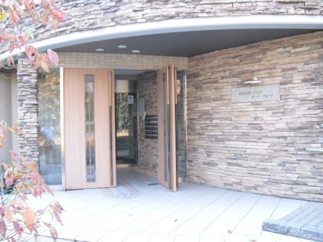 エントランス　★安心のオートロック完備★