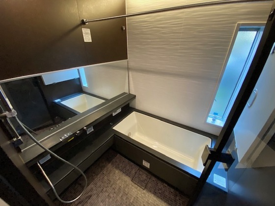 バス・シャワールーム　※別部屋の写真です