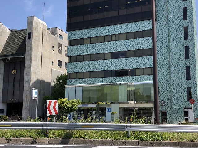 コンビニ　ローソン 京都西本願寺前店（コンビニ）まで381m