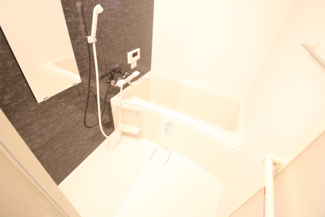 バス・シャワールーム　※別室の参考写真の為、現況優先です。