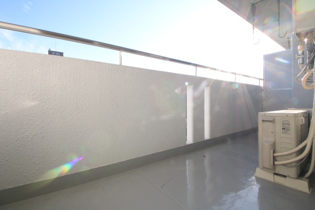 バルコニー　※別室の参考写真の為、現況優先です。