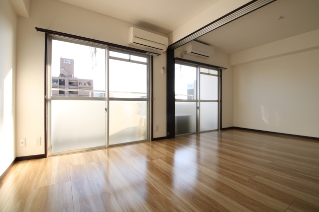 居室・リビング　※別室の参考写真の為、現況優先です。