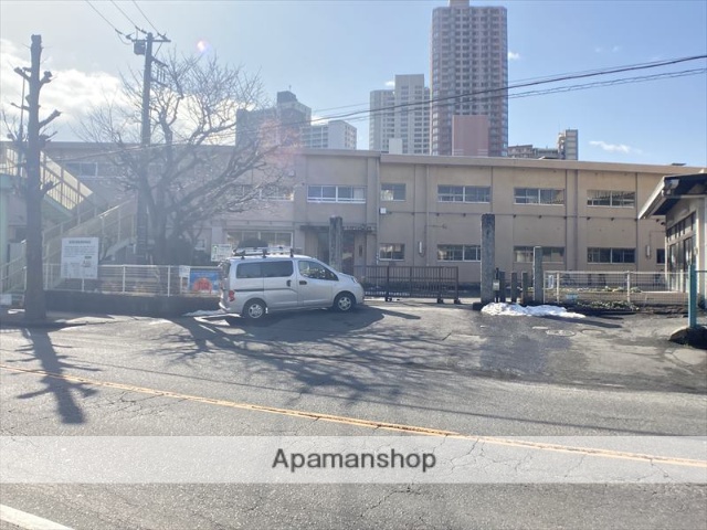 小学校　相模原市立旭小学校（小学校）まで423m