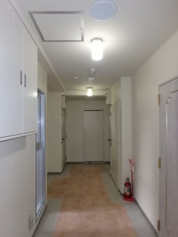 その他共有部分　内廊下なので雨/雪の影響を受けず暖かです！風も困りますよね。