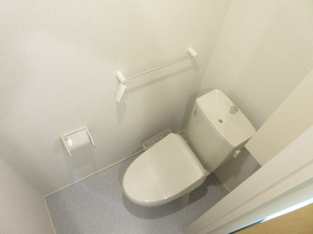 トイレ　ウォシュレット付き