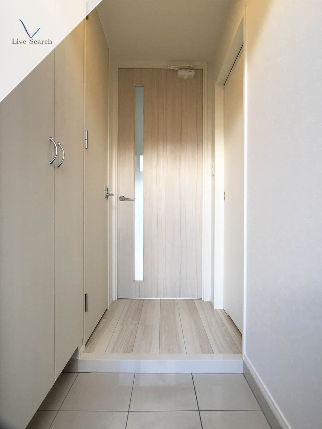 玄関　シンプルで使いやすい玄関です