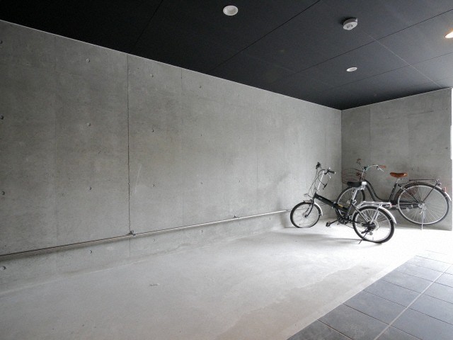 その他共有部分　駐輪場も完備しております♪