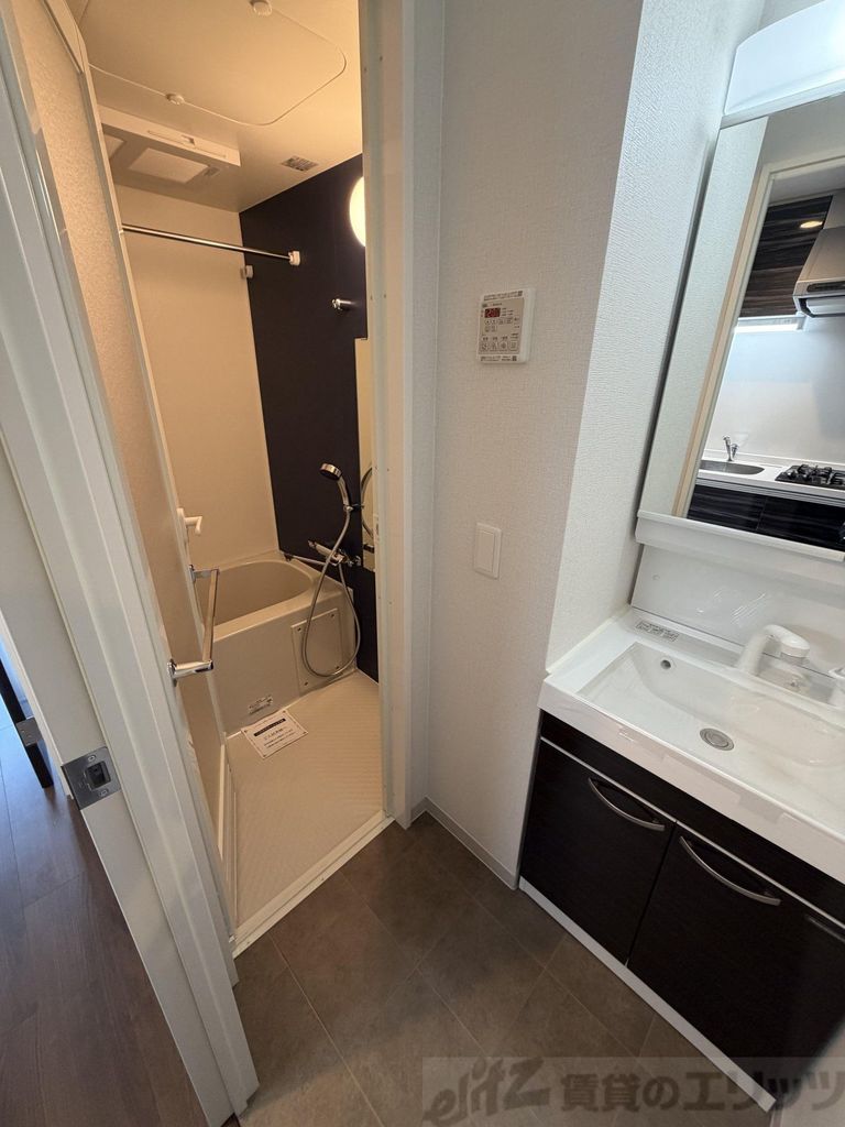 バス・シャワールーム　バス