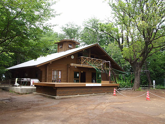 公園　綱島公園こどもログハウス（公園）まで609m