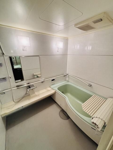 アーバングレイスの風呂写真