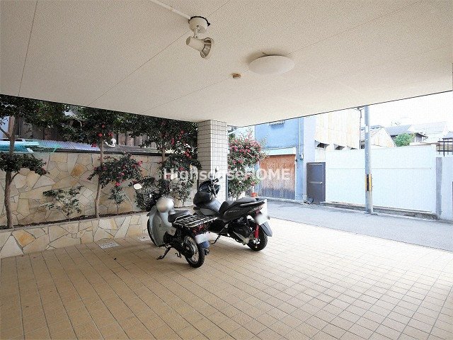 駐車場　カースペースがあります