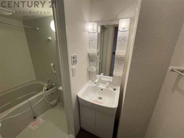 洗面設備　使い勝手の良い独立洗面台♪