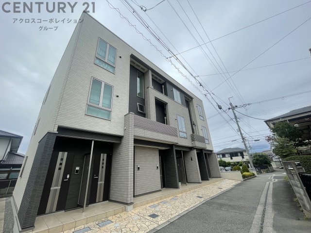 建物外観　TV付きインターホンついてます♪