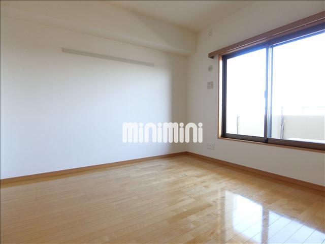 その他部屋・スペース　各洋室は独立していて、それぞれのお部屋がもてます。