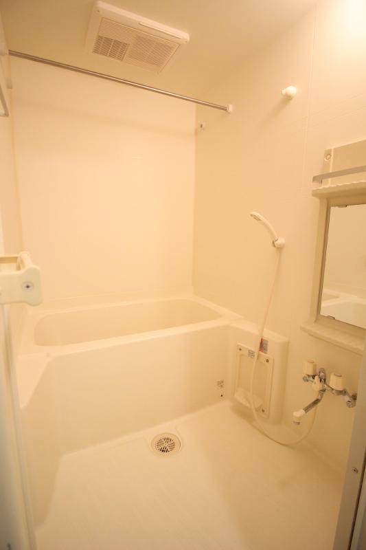 バス・シャワールーム　追い焚き、浴室乾燥機付きバス