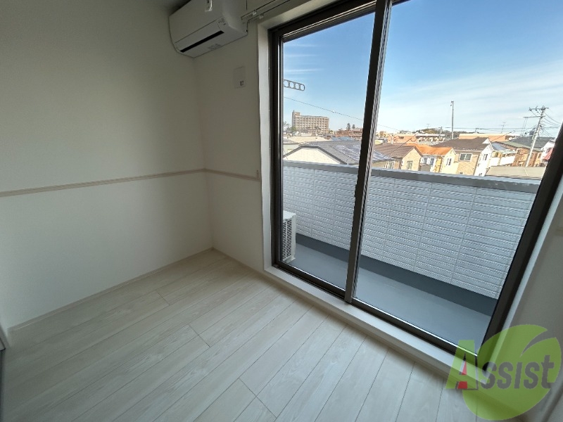 その他部屋・スペース　寝室はこちらをお使いください。広さは３．４帖あります。