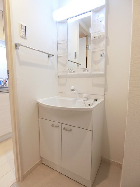 洗面設備　独立洗面台完備