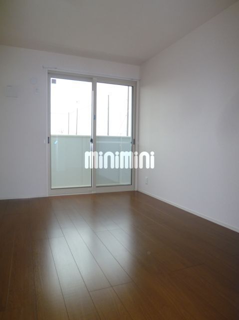 居室・リビング　明るい居室スペースですよ！