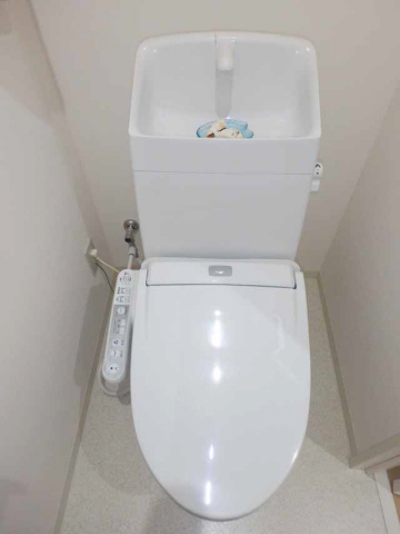 トイレ　温水洗浄便座つき！（イメージ）